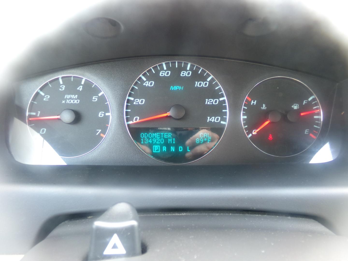 2014 Black /Gray Chevrolet Impala LT (2G1WB5E35E1) with an 3.6L V6 DOHC 16V FFV engine, 6-Speed Automatic transmission, located at 401 First NE, Bearden, AR, 71720, (870) 687-3414, 33.726528, -92.611519 - Photo#8